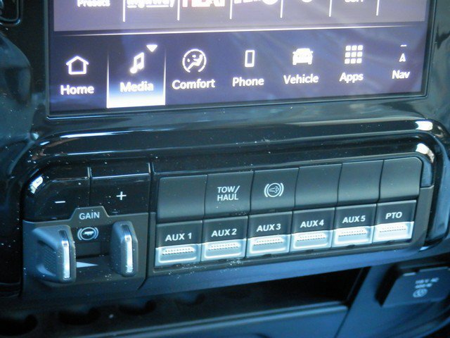 New 2027 RAM 5500 Tradesman AWD/4WD image 27