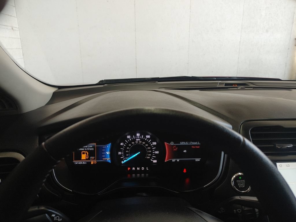 Used 2020 Ford Fusion SE w/ Equipment Group 151A FWD image 11