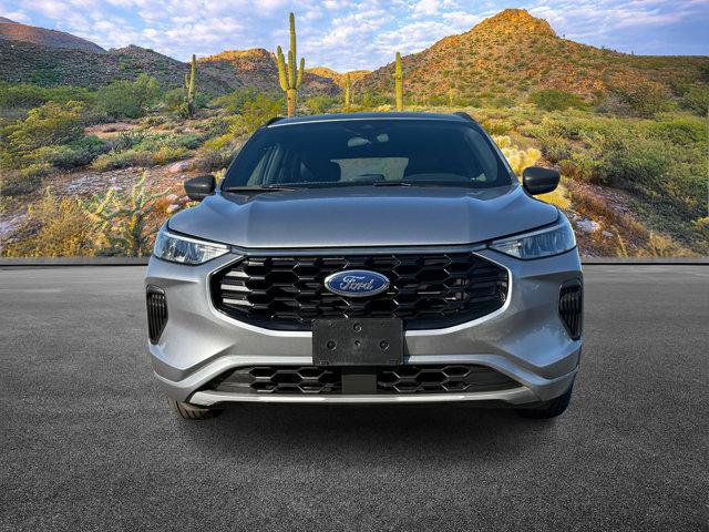 Used 2023 Ford Escape ST-Line image 5