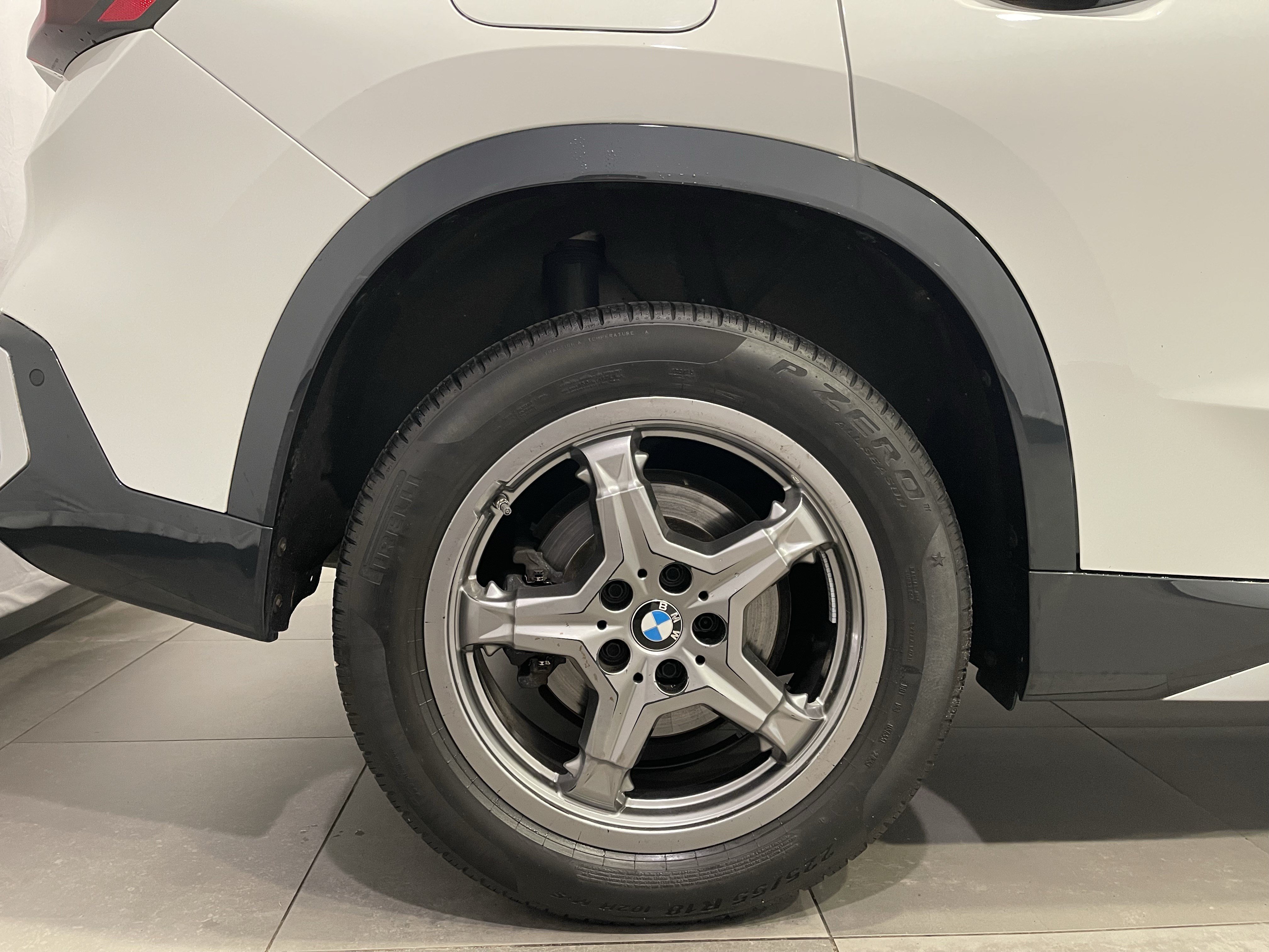 Used 2023 BMW X1 xDrive28i w/ Convenience Package AWD/4WD image 9