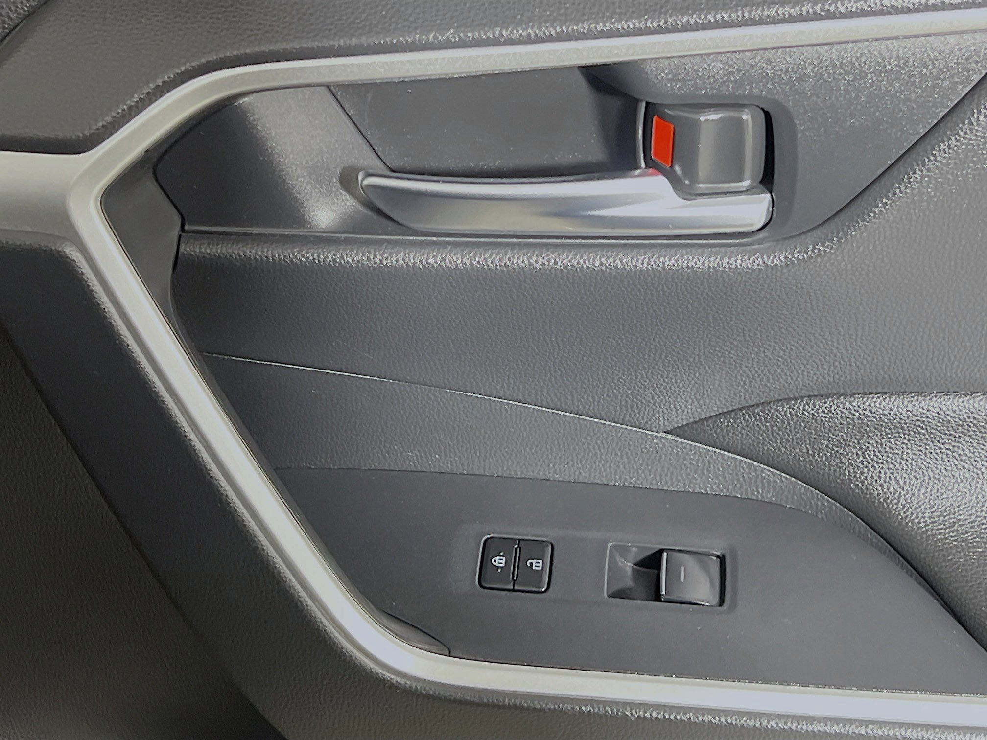 Used 2023 Toyota RAV4 XLE w/ Convenience Package image 32