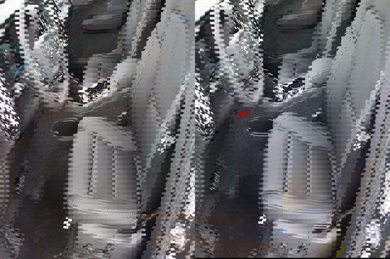 New 2026 Volvo XC40 B5 Plus w/ Protection Package Premier image 17