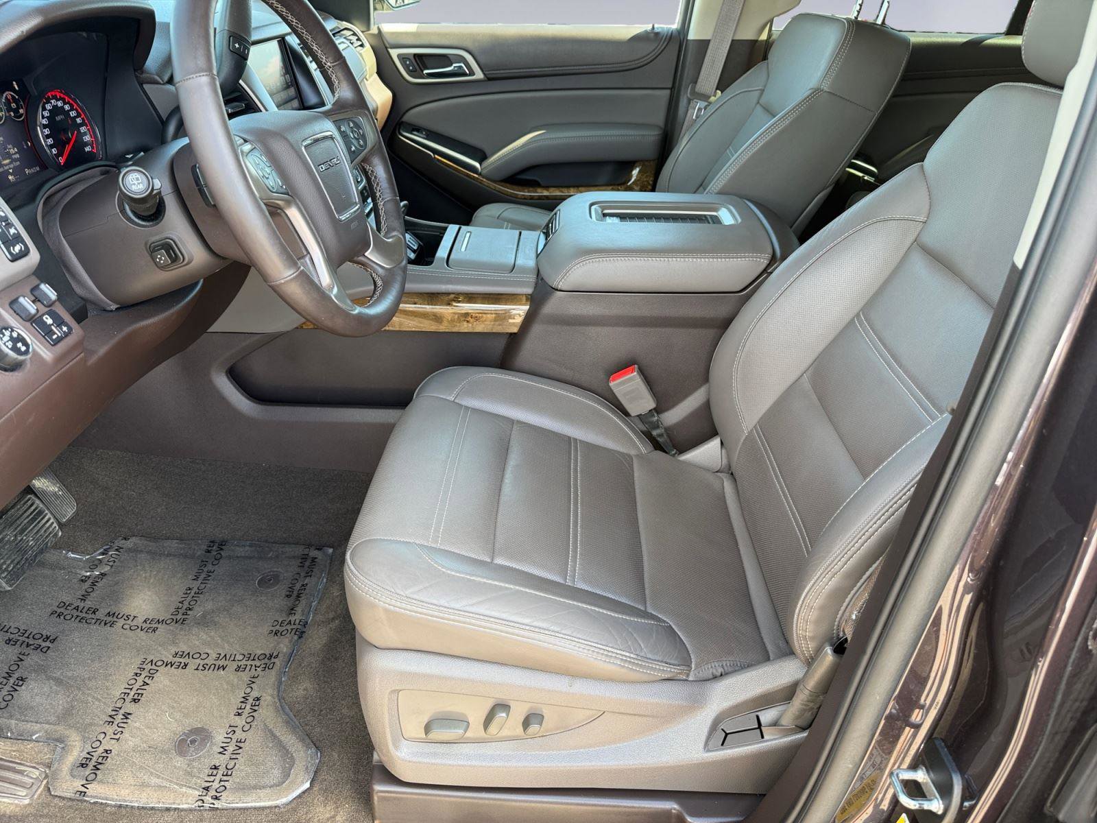 Used 2016 GMC Yukon Denali w/ Open Road Package AWD/4WD image 11