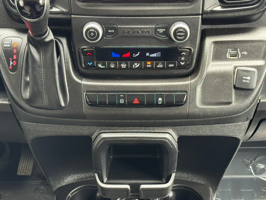 Used 2024 RAM ProMaster 2500 w/ Convenience Group FWD image 21