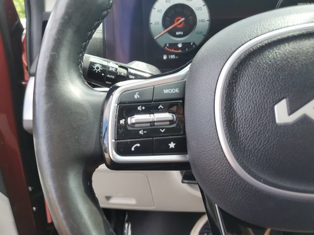 Used 2022 Kia Carnival SX Prestige FWD image 12