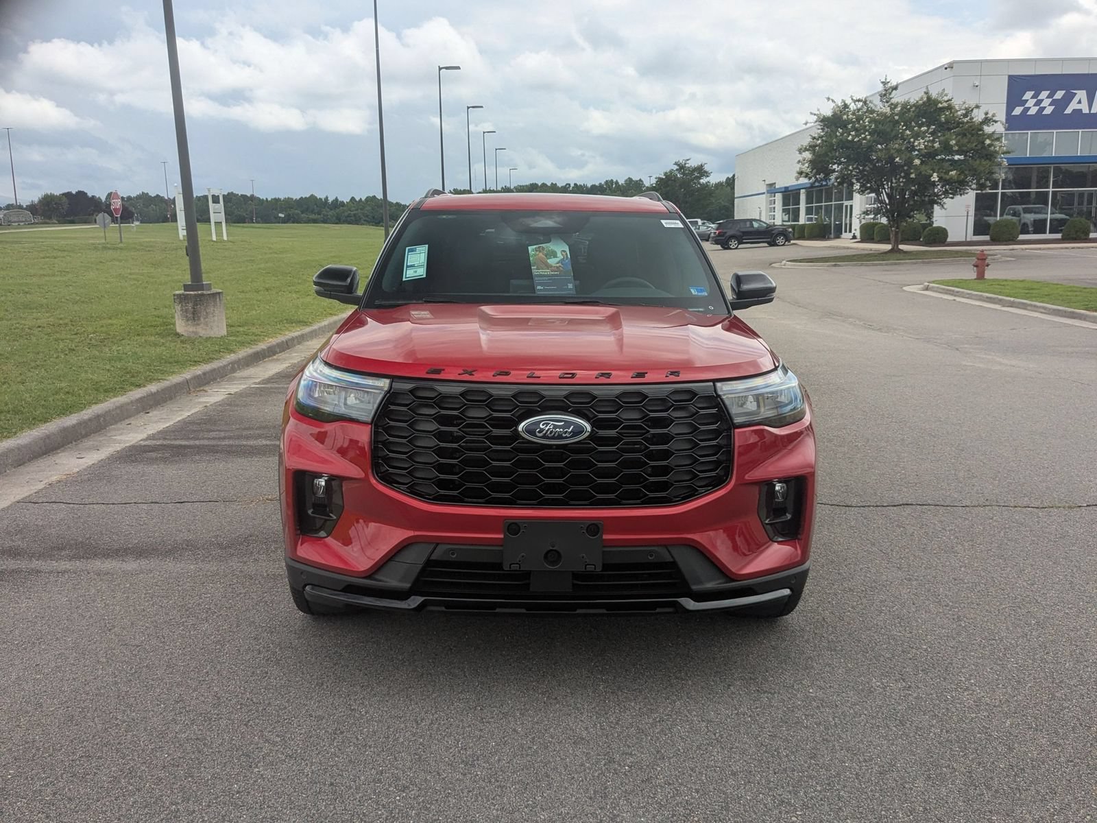New 2026 Ford Explorer ST-Line w/ ST-Line Street Pack AWD/4WD image 8