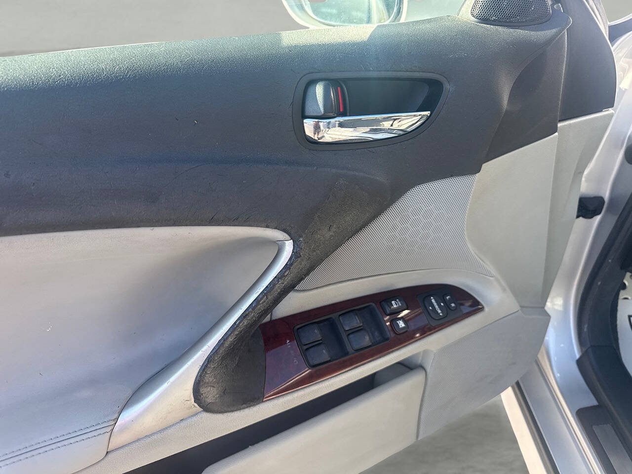 Used 2007 Lexus IS 350 RWD image 13