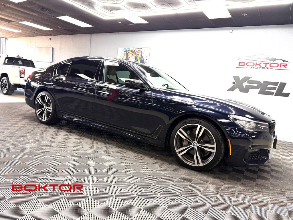 Used 2019 BMW 740i w/ M Sport Package RWD image 1