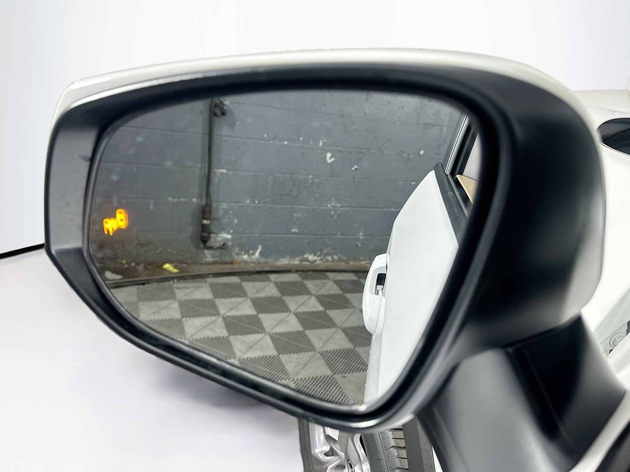 Used 2025 Toyota RAV4 XLE w/ Convenience Package image 16