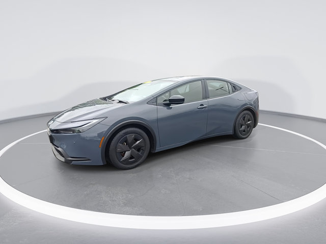 Used 2025 Toyota Prius LE FWD image 4