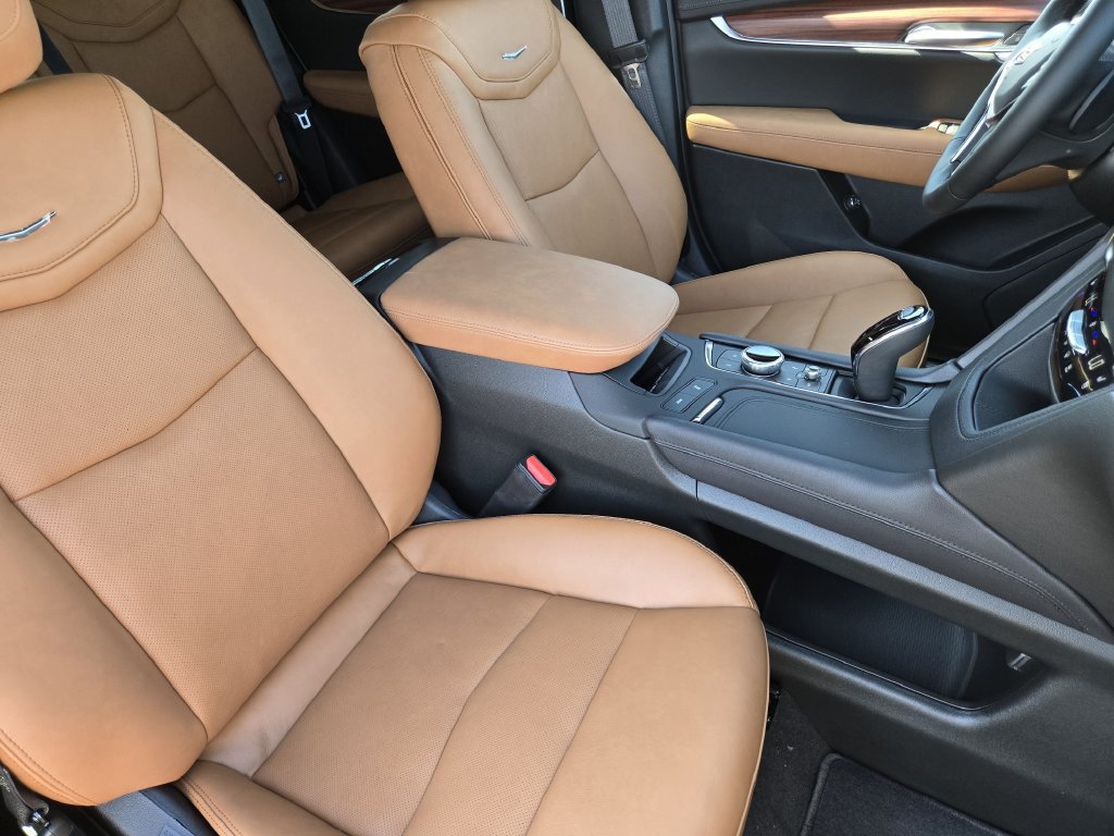 New 2026 Cadillac XT5 Premium Luxury w/ Driver Assist Package AWD/4WD image 8