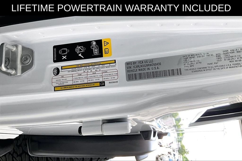Used 2024 Jeep Wrangler Unlimited Sport AWD/4WD image 44