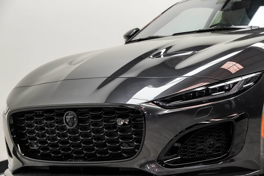 Used 2024 Jaguar F-TYPE R AWD/4WD image 2