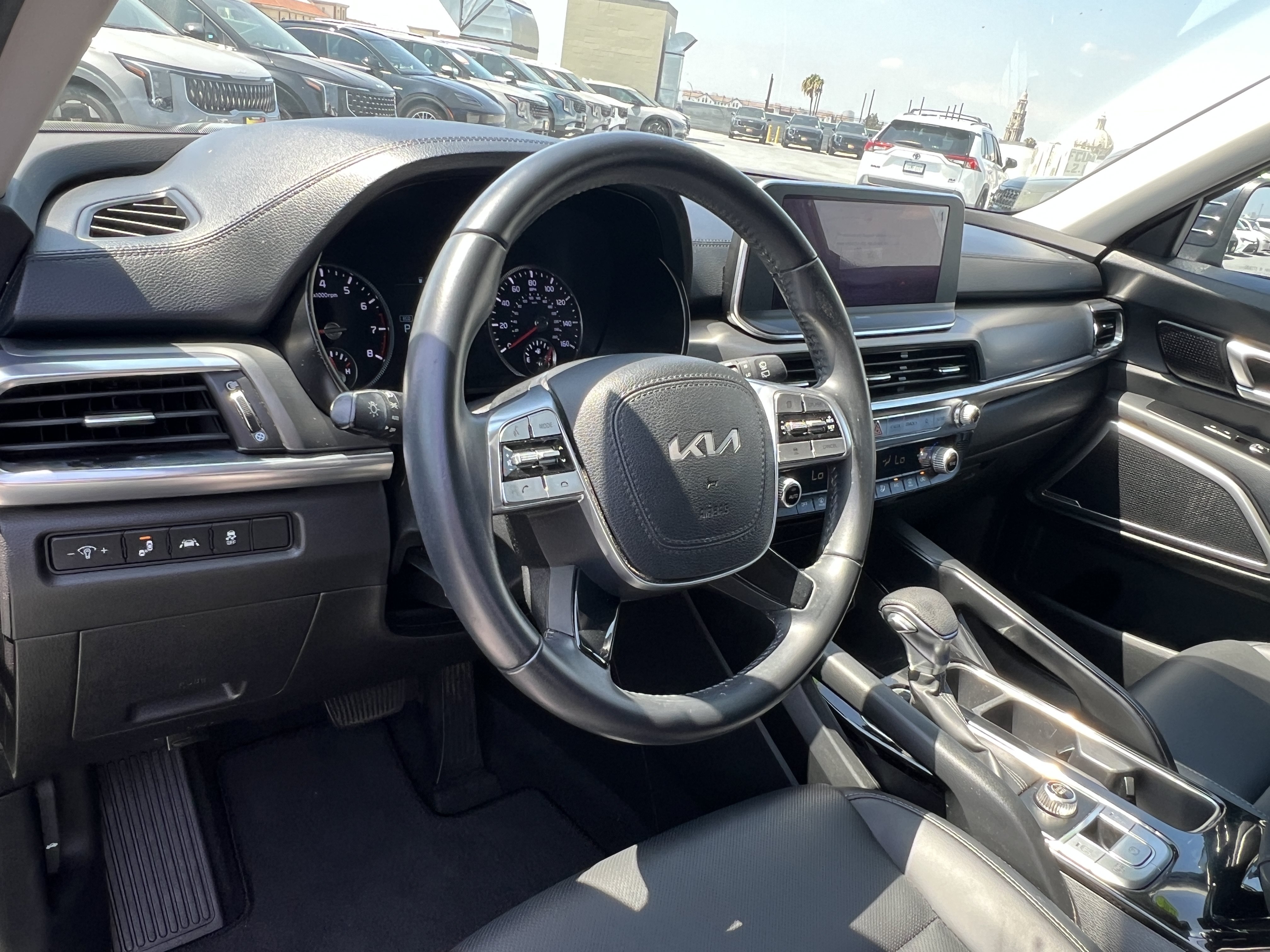 Certified 2022 Kia Telluride LX FWD image 23