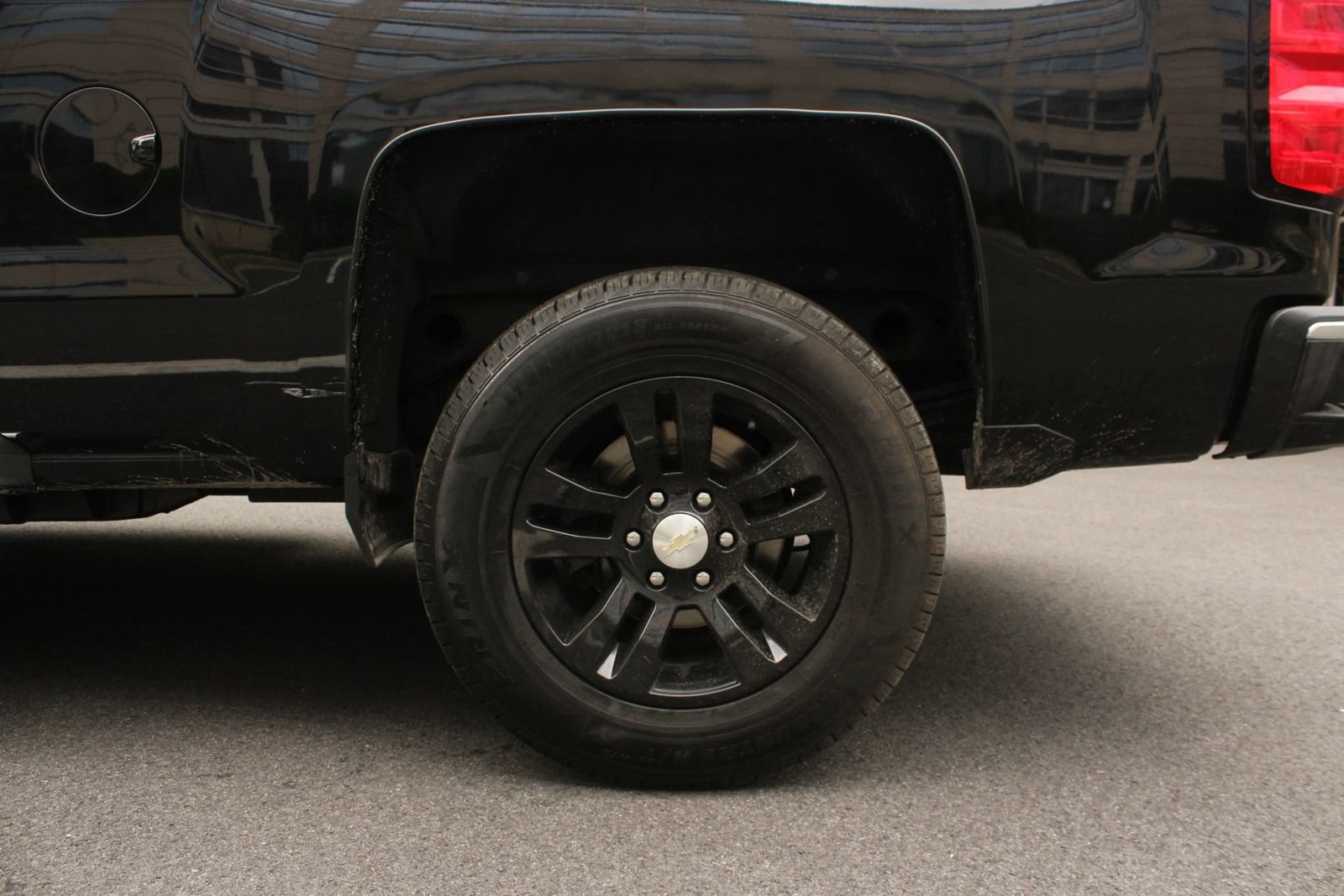 Used 2018 Chevrolet Silverado 1500 LT w/ All Star Edition AWD/4WD image 10