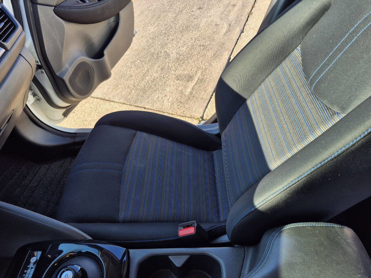 Used 2019 Nissan Leaf SV image 25