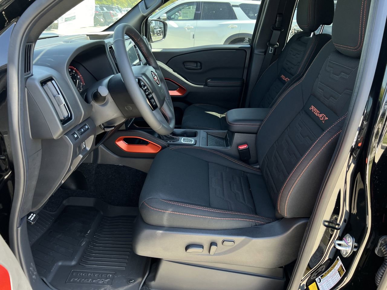 New 2026 Nissan Frontier PRO-4X w/ Pro-4x Convenience Package image 16
