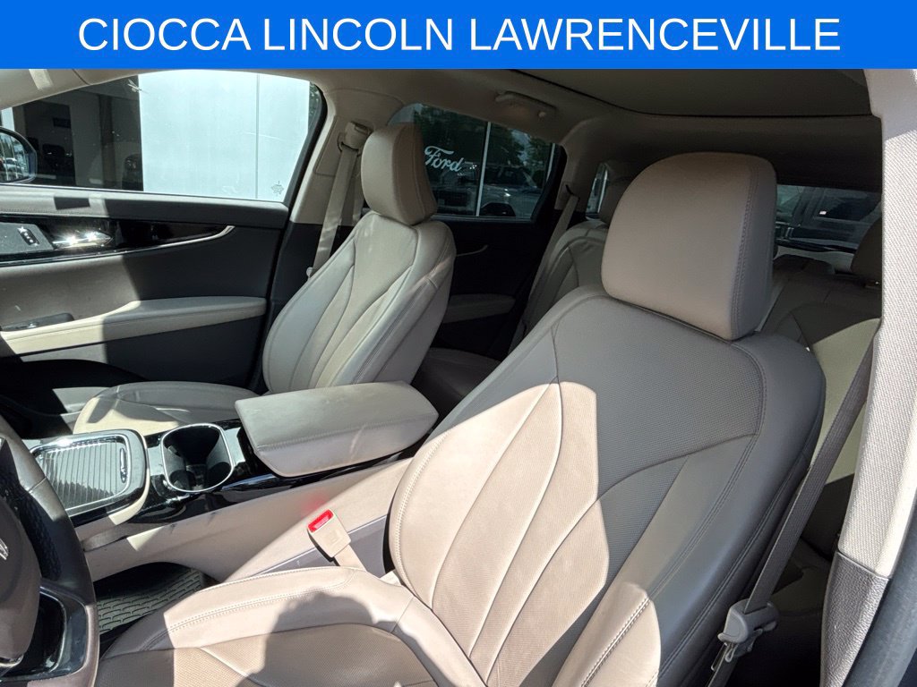 Used 2023 Lincoln Nautilus Reserve w/ Cargo Utility Package AWD/4WD image 12