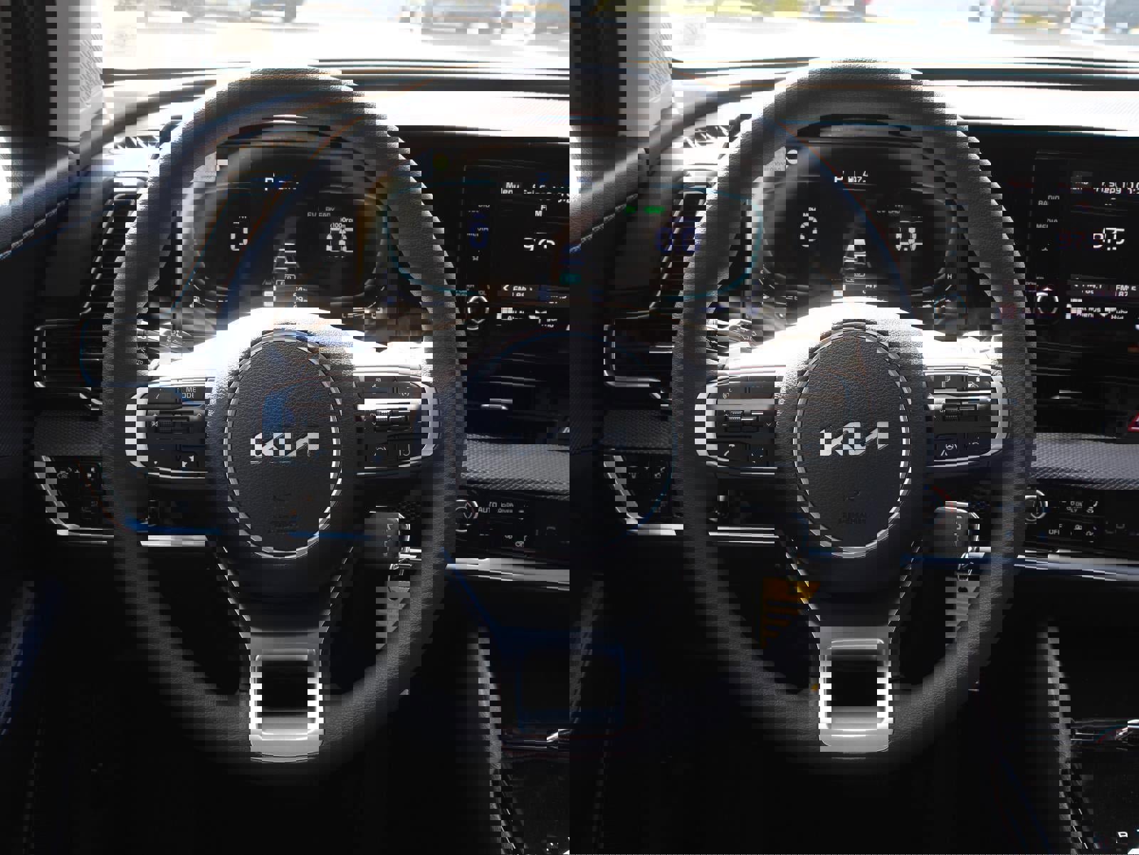 New 2025 Kia Sportage LX image 11