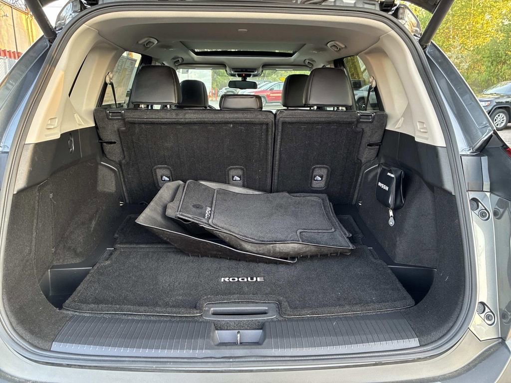 Certified 2023 Nissan Rogue SL w/ SL Premium Package AWD/4WD image 13