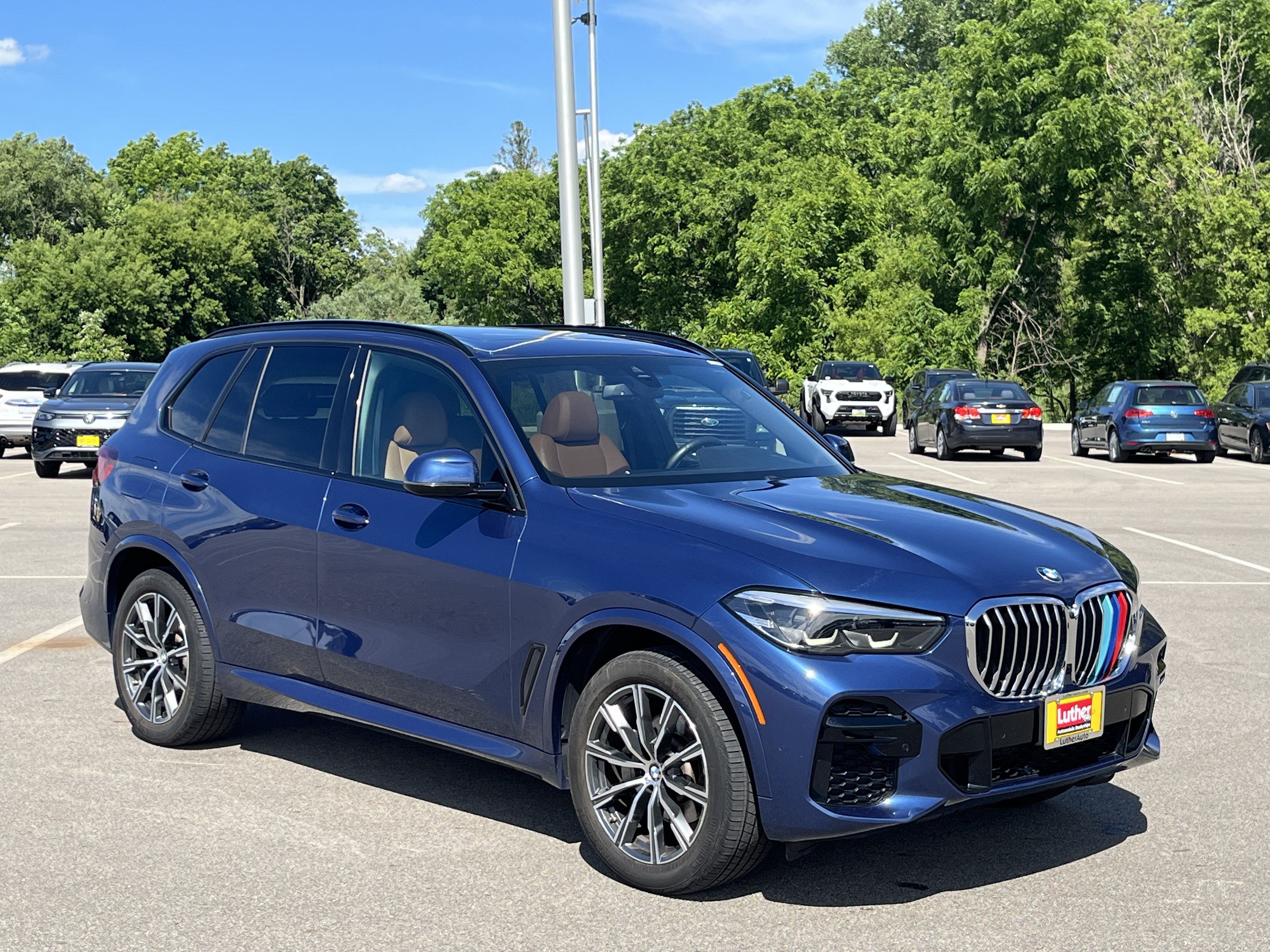 Used 2022 BMW X5 xDrive40i w/ M Sport Package AWD/4WD image 18