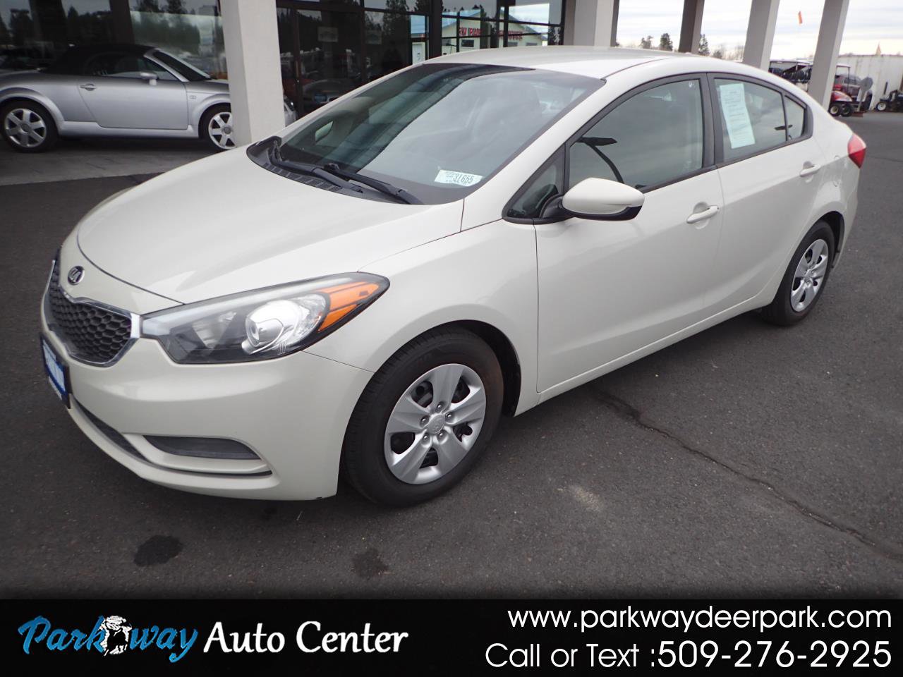 Used 2015 Kia Forte LX FWD image 1