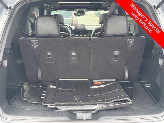 Used 2025 Honda Pilot TrailSport image 7