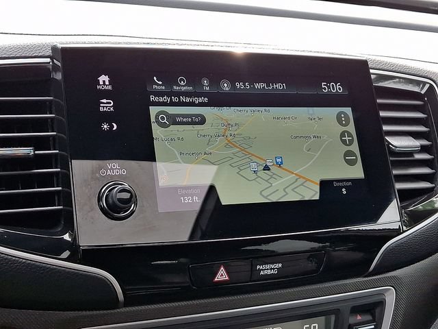 Certified 2024 Honda Passport TrailSport image 18