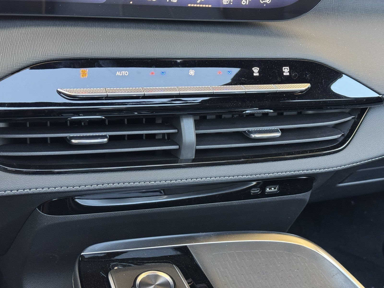 New 2026 Buick Enclave Sport Touring w/ Power Package FWD image 20