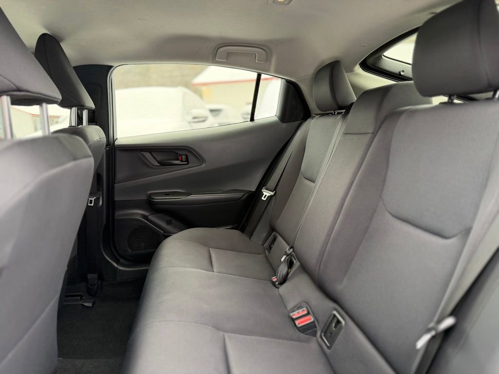 Used 2024 Toyota Prius LE image 6