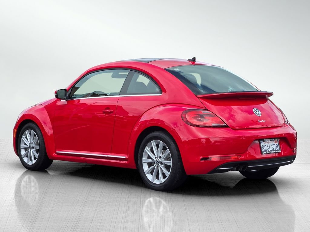 Used 2018 Volkswagen Beetle 2.0T SE FWD image 8