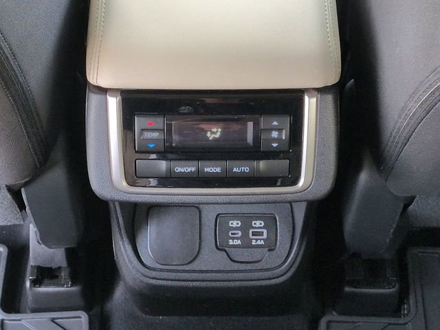 Used 2023 Subaru Ascent Premium w/ Convenience Package image 18