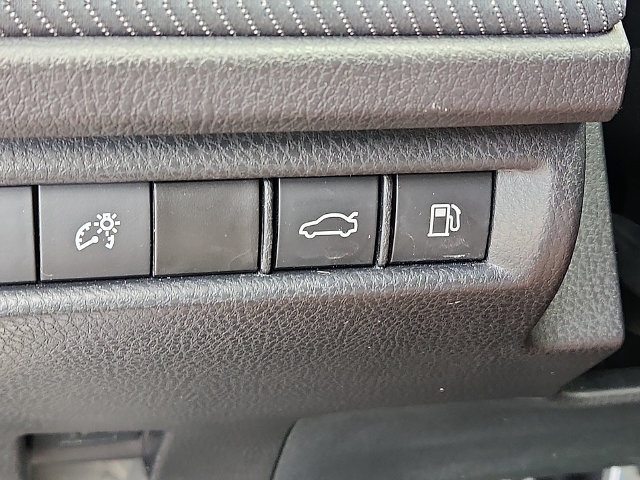 Used 2025 Toyota Camry SE FWD image 26