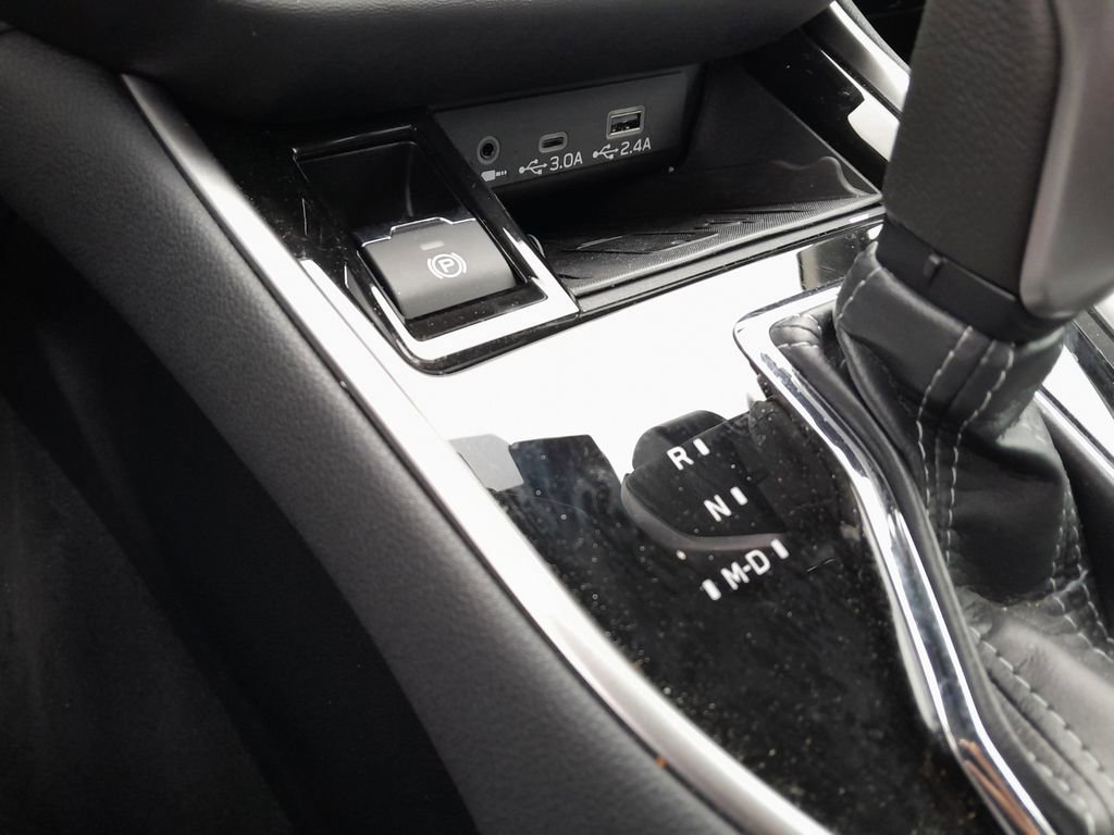 Certified 2025 Subaru Legacy Limited image 24