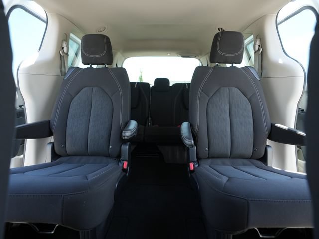 Used 2023 Chrysler Voyager LX FWD image 37