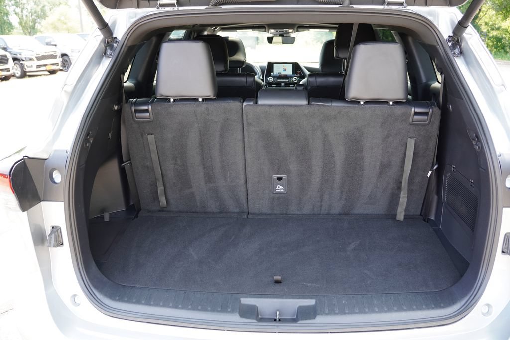 Used 2025 Toyota Highlander XSE AWD/4WD image 23