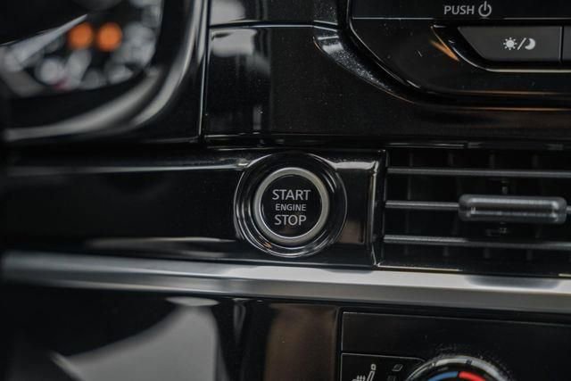 Used 2024 Nissan Pathfinder SV image 27