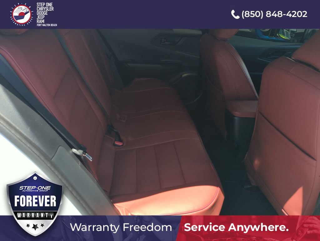 Used 2025 Toyota Prius LE FWD image 29