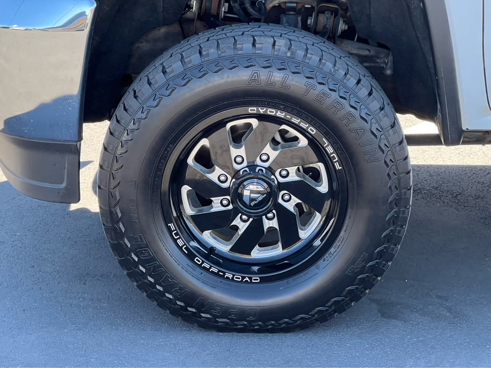 Used 2018 GMC Sierra 2500 SLT w/ Duramax Plus Package AWD/4WD image 14