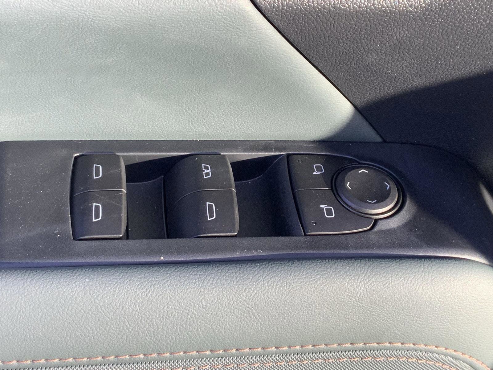 New 2026 GMC Terrain AT4 w/ LPO, Floor Liner Package image 26