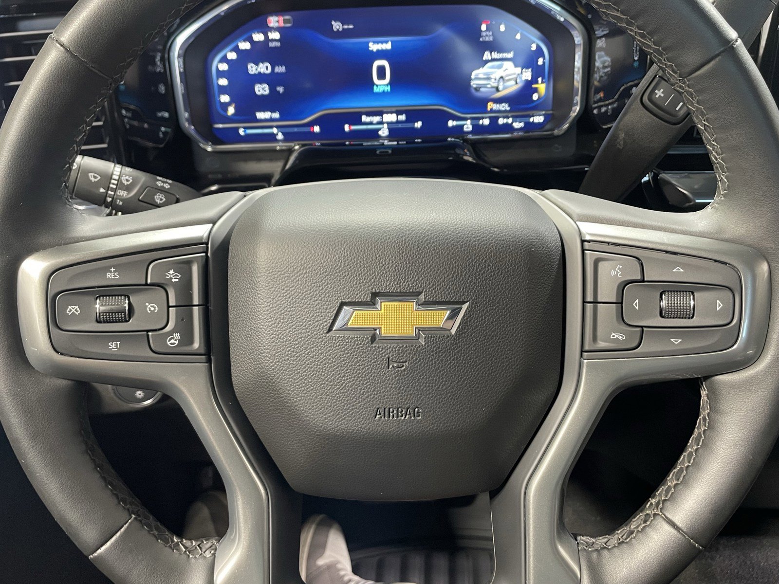 Used 2024 Chevrolet Silverado 1500 LT image 24