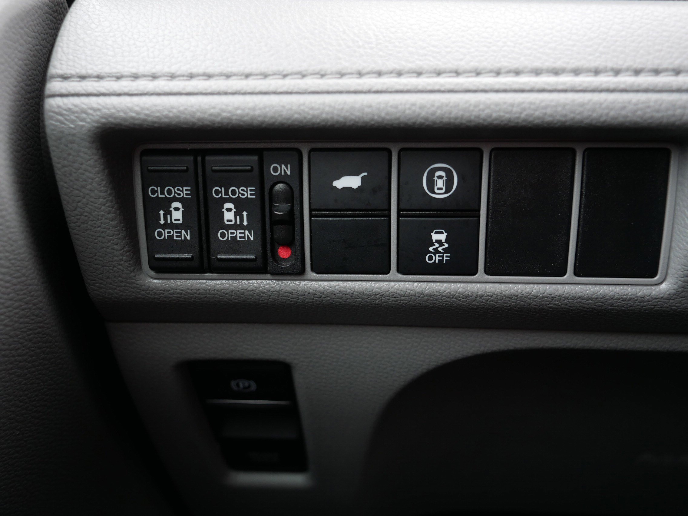 Used 2023 Honda Odyssey EX-L image 26