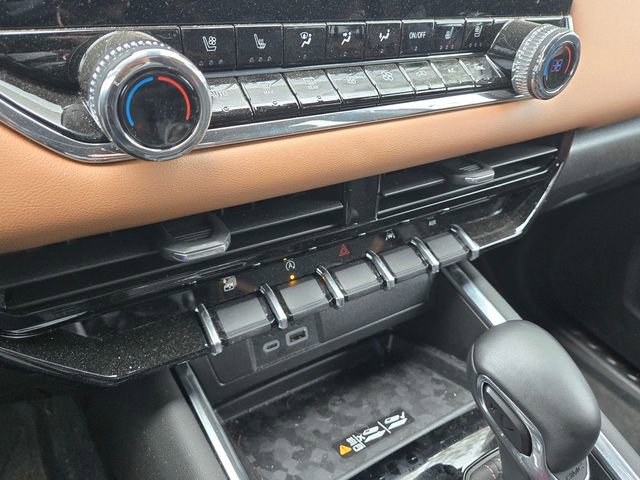 Used 2025 GMC Canyon AT4 w/ AT4 Premium Package image 20