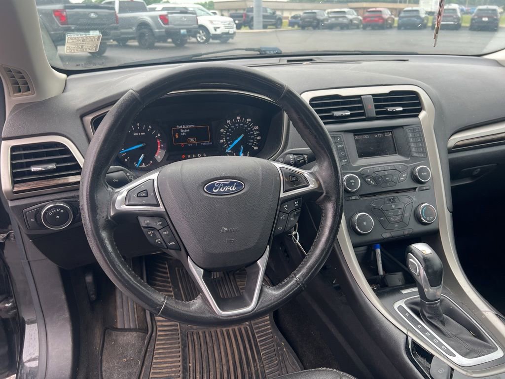 Used 2013 Ford Fusion SE FWD image 12