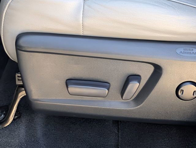 Used 2019 Toyota Tundra Limited w/ Limited Premium Package image 25