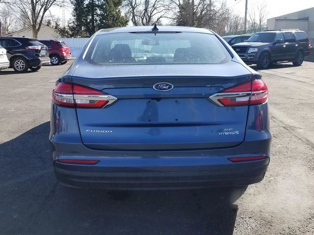 Used 2019 Ford Fusion SE image 6