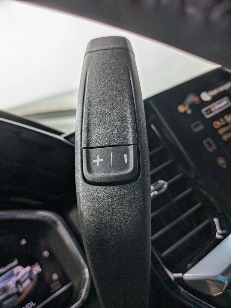 New 2025 GMC Sierra 1500 SLE w/ Preferred Package image 13