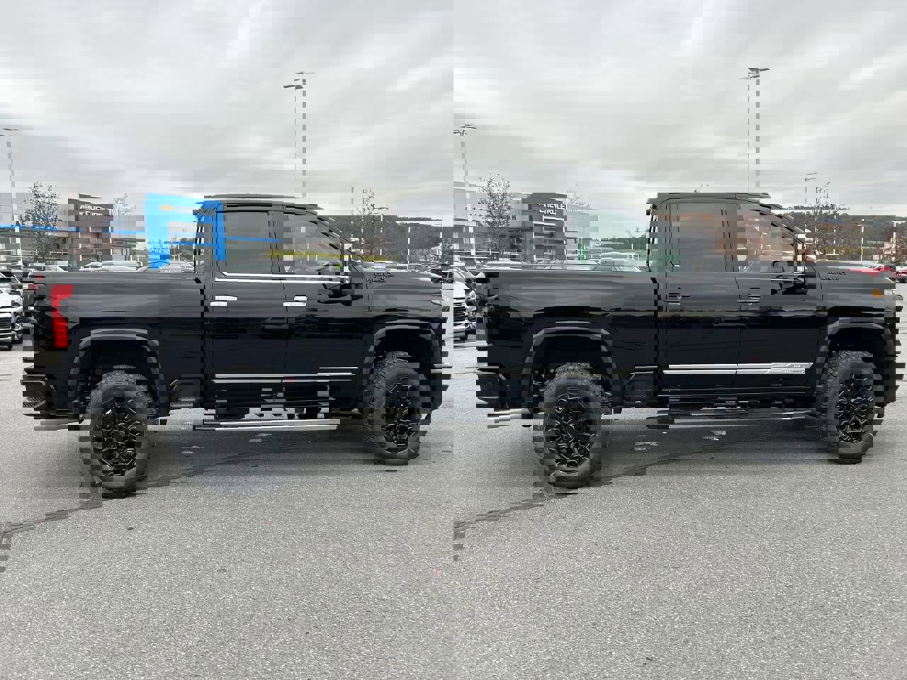 New 2026 Chevrolet Silverado 3500 High Country w/ Technology Package image 8