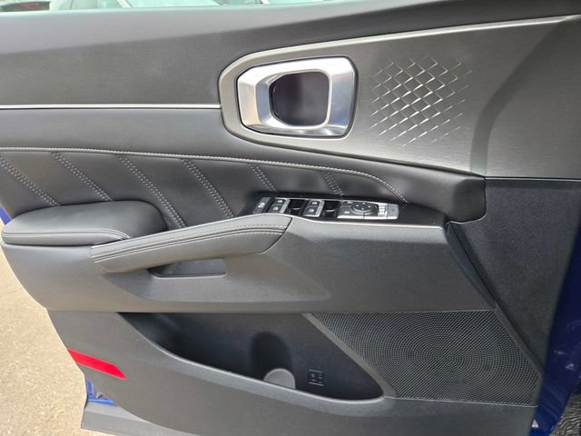 Certified 2023 Kia Sorento SX AWD/4WD image 16