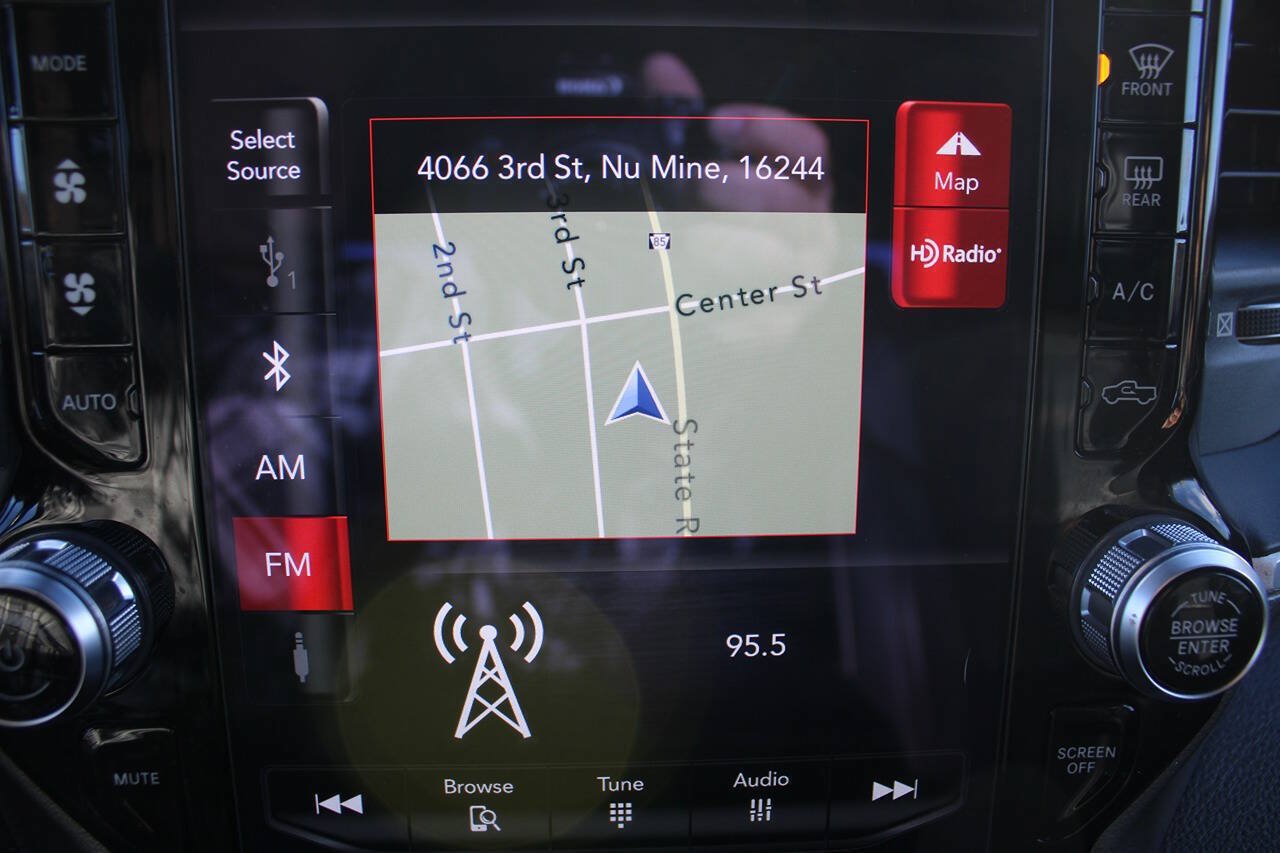Used 2020 RAM 2500 Laramie w/ Night Edition AWD/4WD image 33